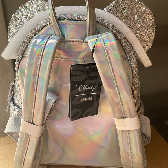 LOUNGEFLY HOLOGRAPHIC EXCLUSIVE BY LASRX SILVER BACKPACK FULL ON HOLOGRAPHIC - Picture 3 of 4